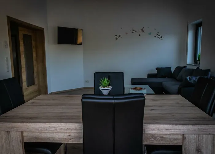 Landhaus Ferienwohnungen mit Pool und Wellness