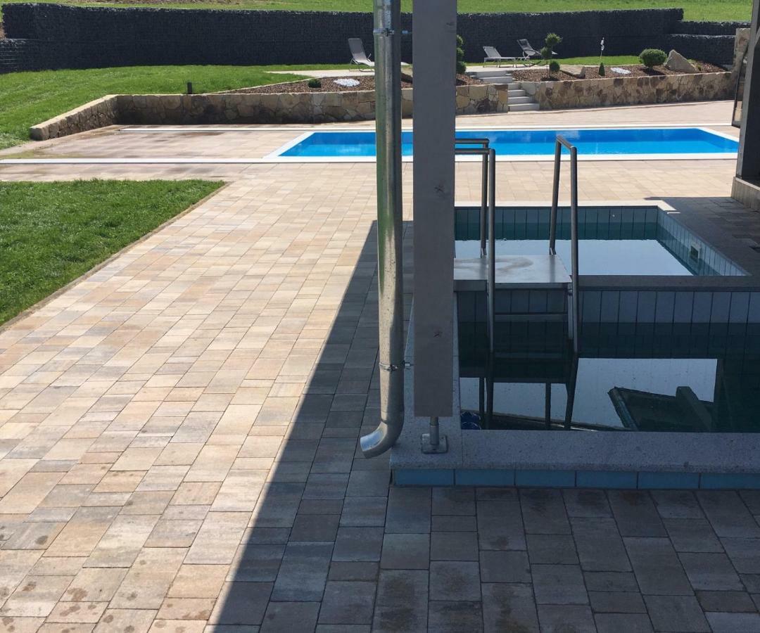 Apartment Mit Pool Und Wellness Neukirchen-Balbini